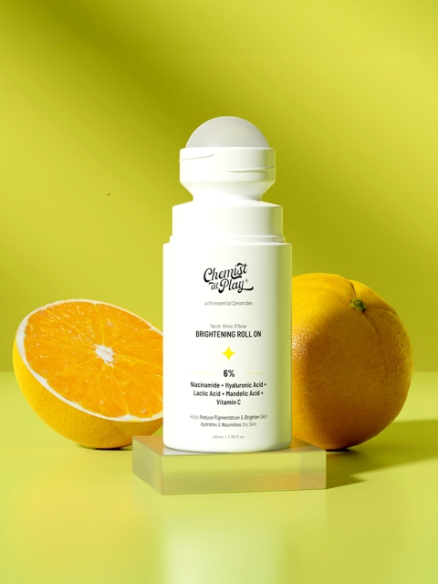 Chemist at Play Vitamin C Neck Knee Elbow Brightening Roll On- 40 ml 2 Chemist at Play Vitamin C Neck Knee Elbow Brightening Roll On- 40 ml
