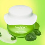 DOT & KEY Cica + Niacinamide Oil-Free Face Moisturizer to Treat Acne - 60 ml