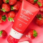 DOT & KEY Strawberry Brightening Moisturizer with Peptides & Hyaluronic Acid - 80g