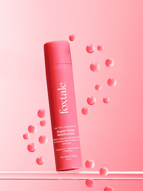 Foxtale Vitamin C Super Glow Moisturiser with Niacinamide & Peptides - 50ml