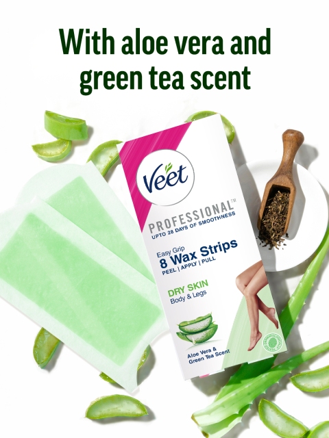 Veet Professional Waxing Strips for Dry Skin - 8 Strips 3 Veet Professional Waxing Strips for Dry Skin - 8 Strips