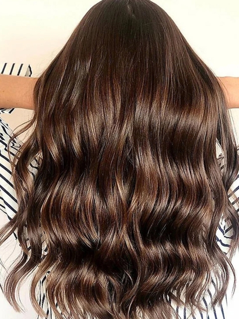 OLAPLEX No. 7 Bonding Hair Oil To Boost Shine & Strength - 30ml 4 OLAPLEX No. 7 Bonding Hair Oil To Boost Shine & Strength - 30ml