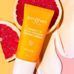 DOT & KEY Sunlit Gold Vitamin C + E In The Spotlight Strobe Cream - 30ml