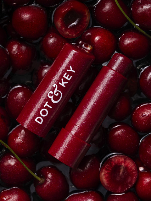 DOT & KEY Barrier Repair Hydrating Lip Balm SPF 50 - 4.5 g - Cherry Crimson