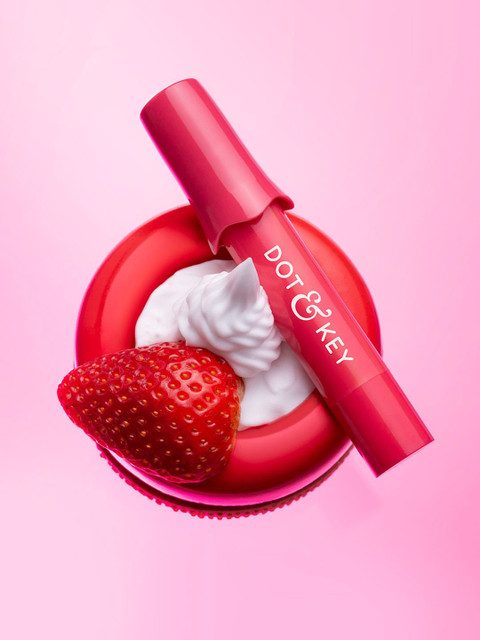 DOT & KEY Meltie SPF 50+ Lip Balm with 2% Kojic & Shea Butter 4g - Strawberry Glaze