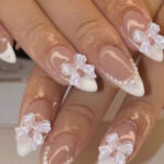 The Pink Truck Set of 24 Almond Tip Reusable Artificial Nails & Glue - Bowknot & Pearls